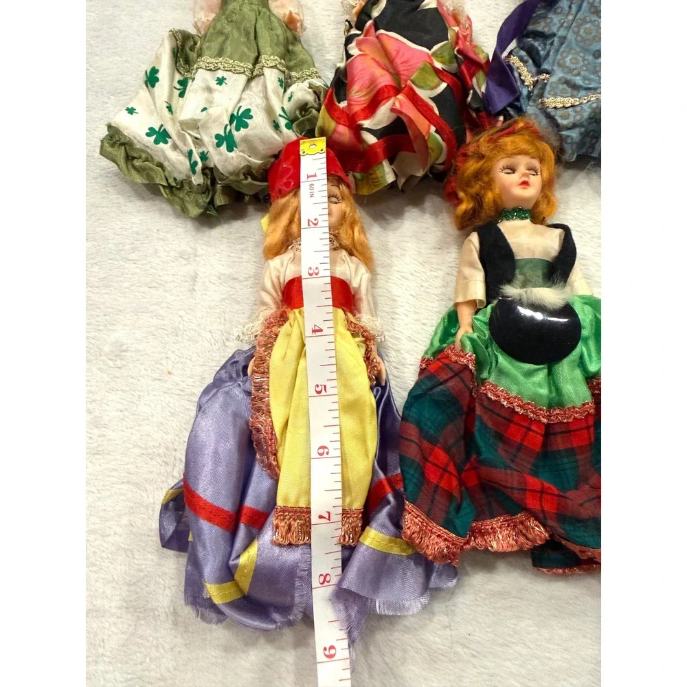 Vintage Arco Dolls of the World Sleep Eye Dolls Lot of 5 Souvenir Dolls 8in